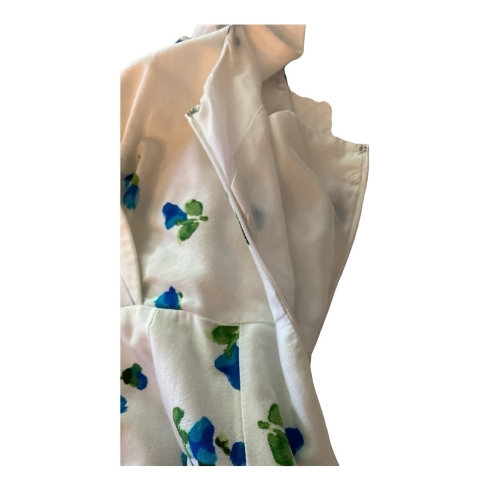 JONES WEAR DRESS, white with blue floral. Faux wrap top, belted, fit & flare. - Picture 8 of 11